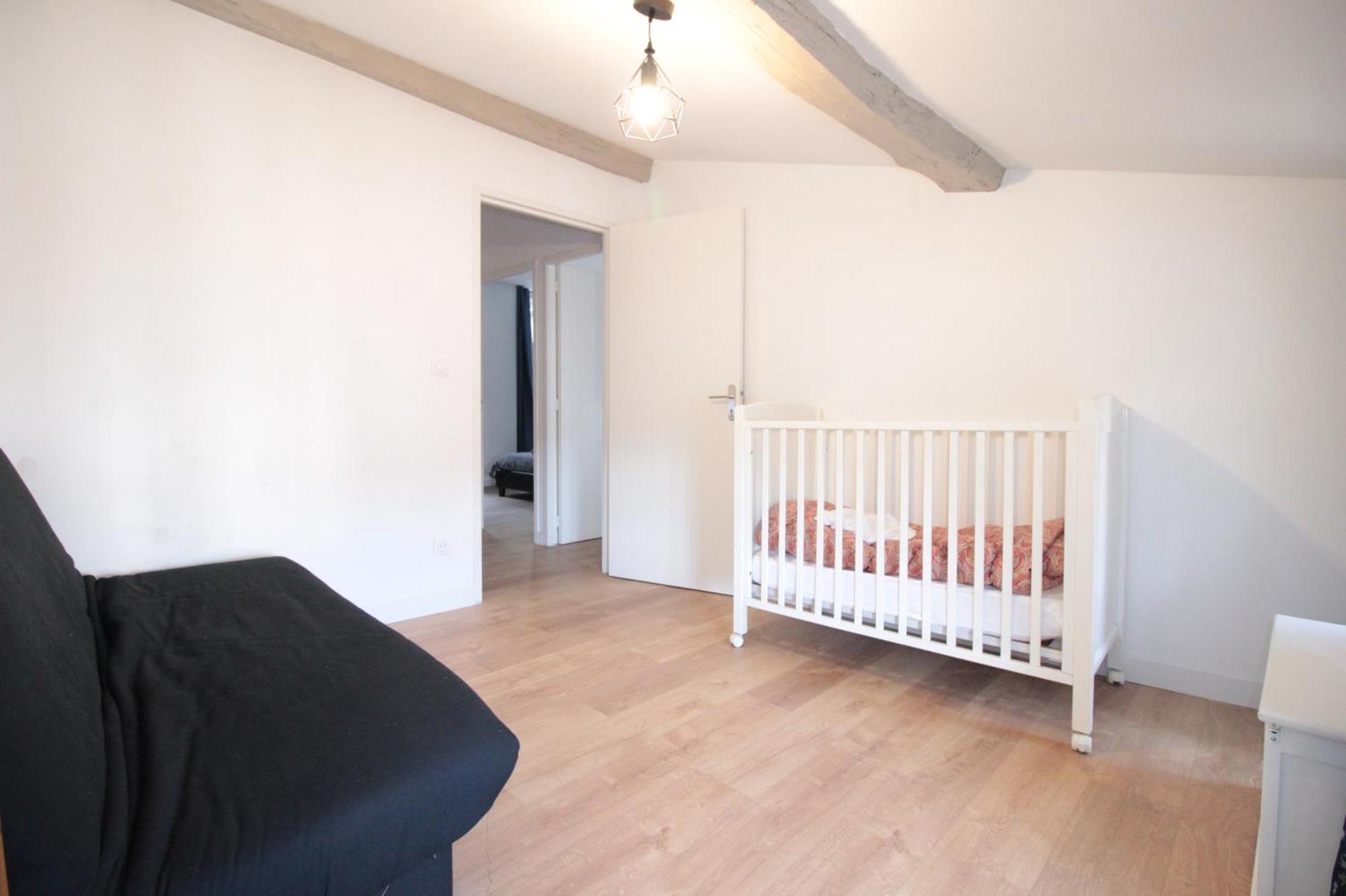 Logement Neuf "Meuse" - Hyper Centre - Parking Proche - Proche Gare - 4 Chambres - Terrasse Couverte - Wifi ! Gere Par Prestazen'Services Verdun-sur-Meuse Exterior foto